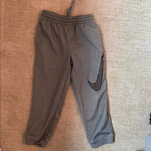 Nike boys sweats